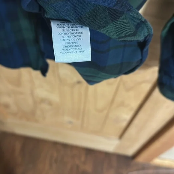 St. John’s Bay Men's Green and Blue Plaid Flannel Classic Print Shirt - Picture 4 of 4